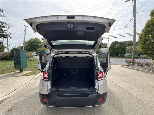 2017 Jeep Renegade - Image 17 of 21
