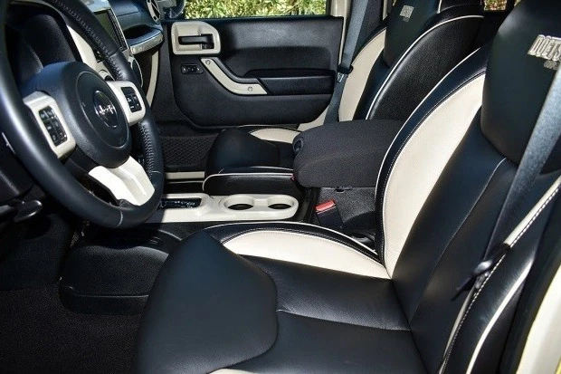 2017 Jeep JK Wrangler - Image 4 of 7