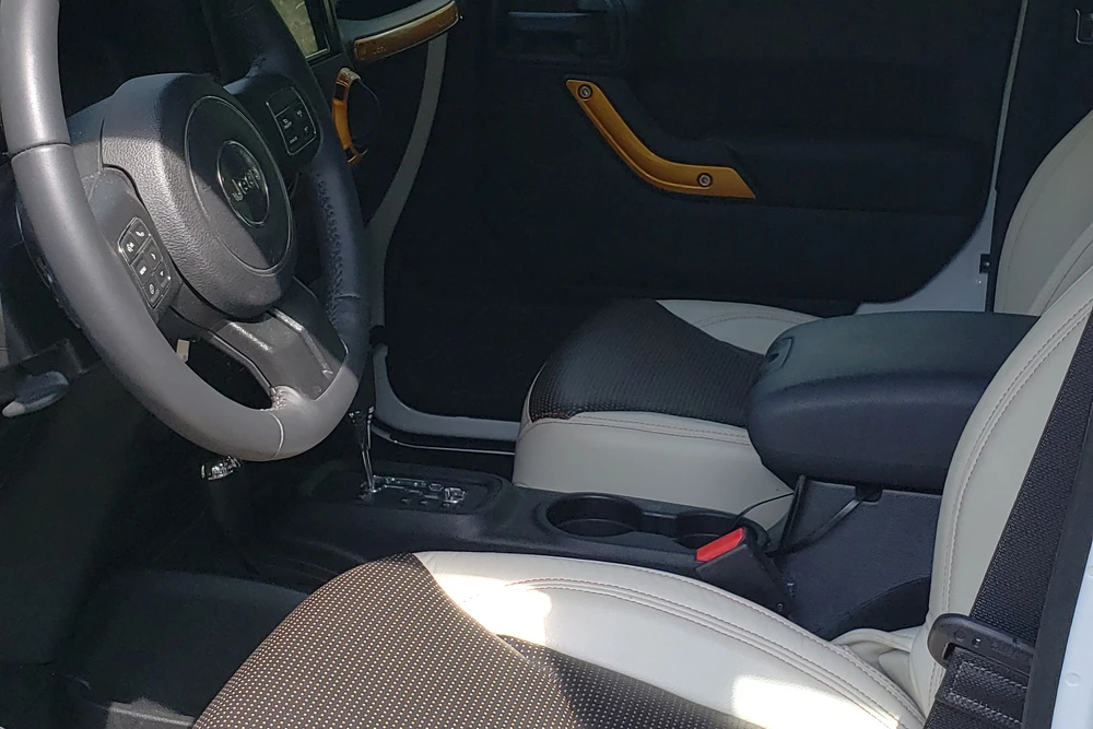2017 Jeep JK Wrangler - Image 3 of 5