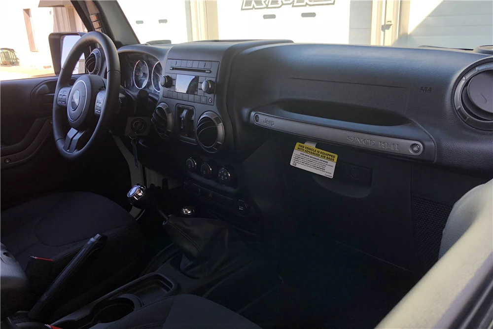2017 Jeep JK Wrangler - Image 4 of 6