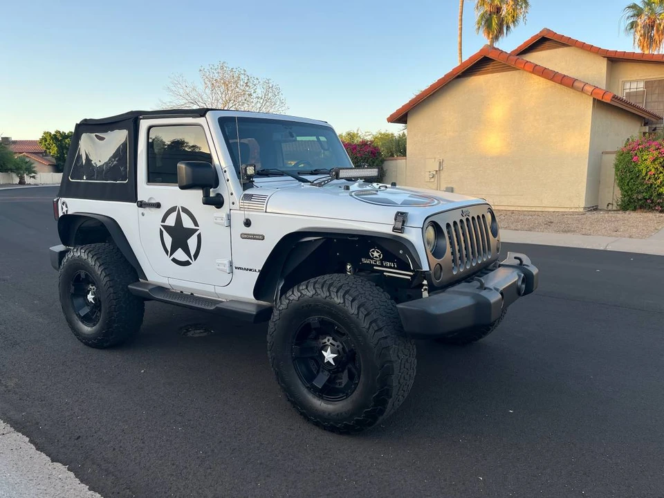 2017 Jeep JK Wrangler - Image 2 of 13