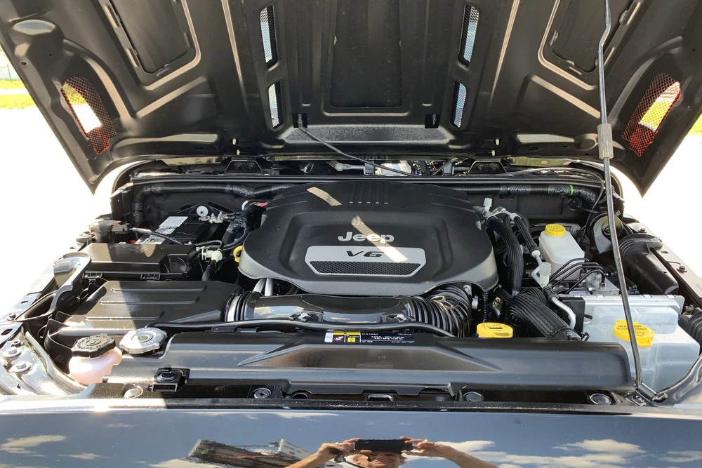2017 Jeep JK Wrangler - Image 3 of 6