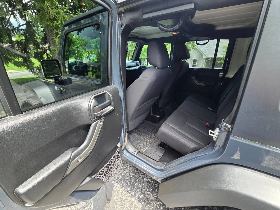 2017 Jeep JK Wrangler - Image 8 of 11