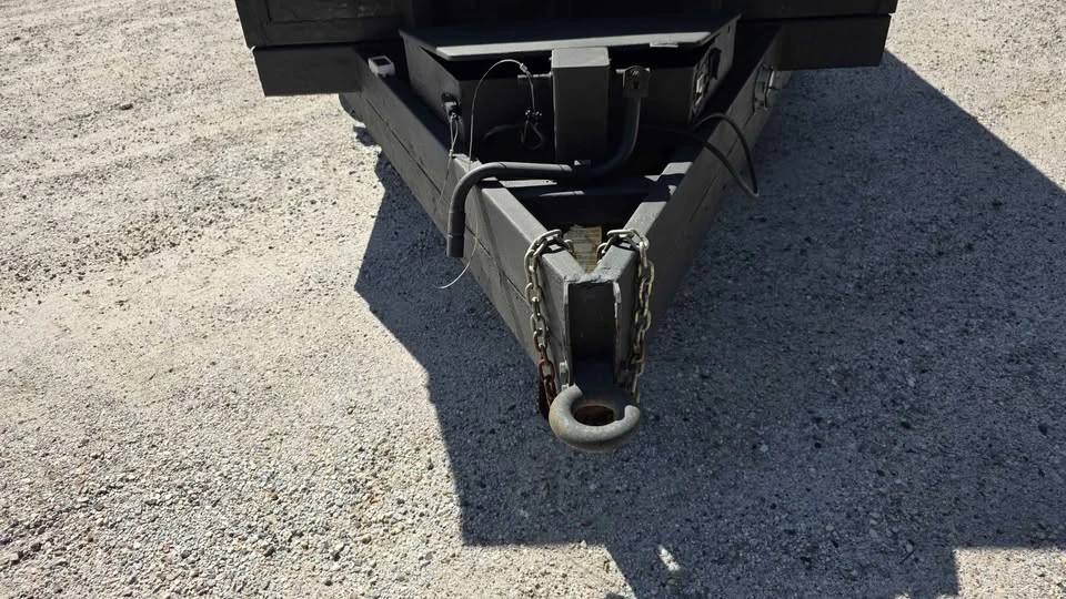 2017 Jensen - Image 2 of 13