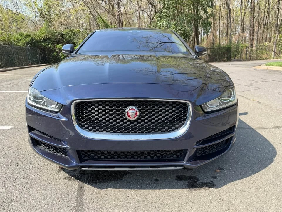 2017 Jaguar XE - Image 8 of 15