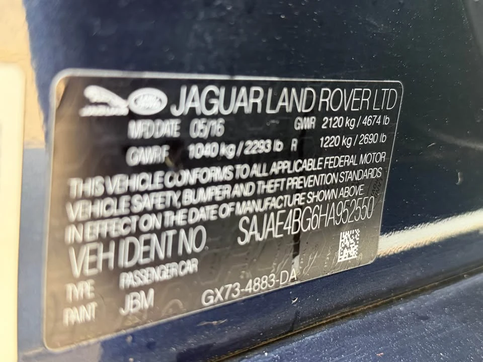 2017 Jaguar XE - Image 15 of 15