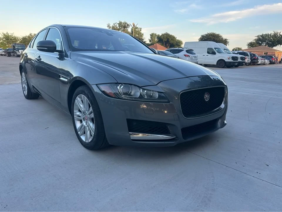 2017 Jaguar F-Pace - Image 4 of 8