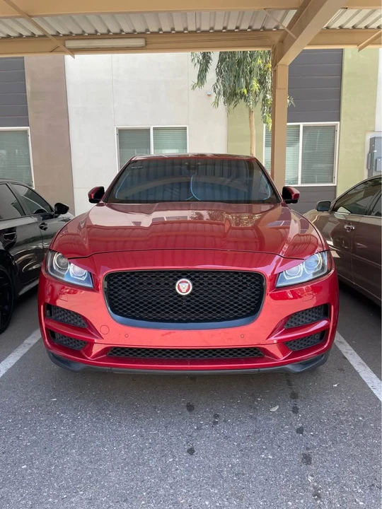 2017 Jaguar F-Pace - Image 2 of 11