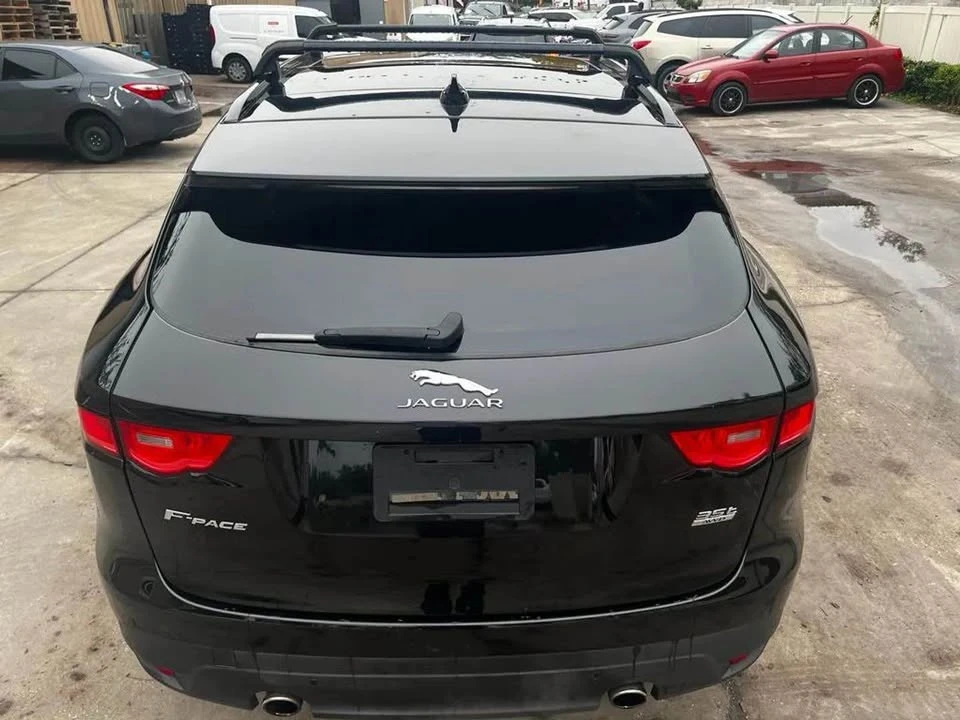 2017 Jaguar E-Pace - Image 3 of 8