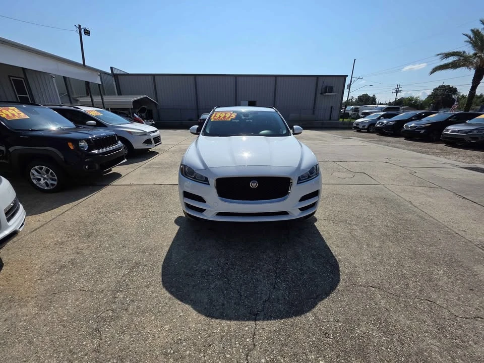 2017 Jaguar E-Pace - Image 2 of 8