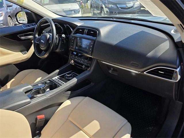 2017 Jaguar F-Pace - Image 10 of 20