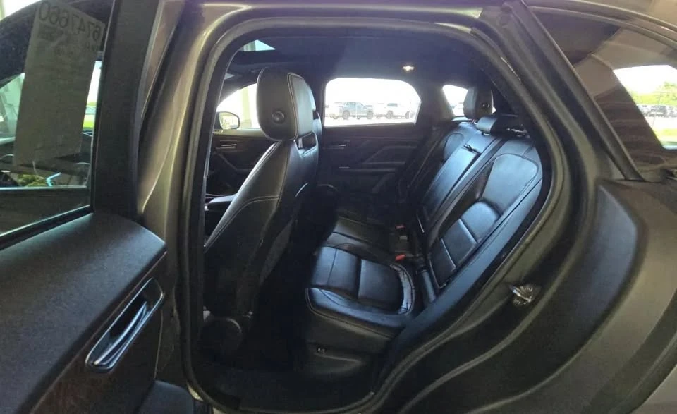 2017 Jaguar F-Pace - Image 6 of 7