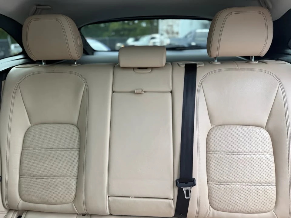2017 Jaguar F-Pace - Image 17 of 19