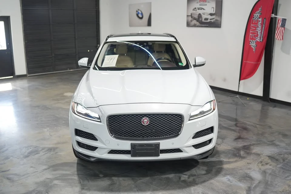 2017 Jaguar F-Pace - Image 5 of 20