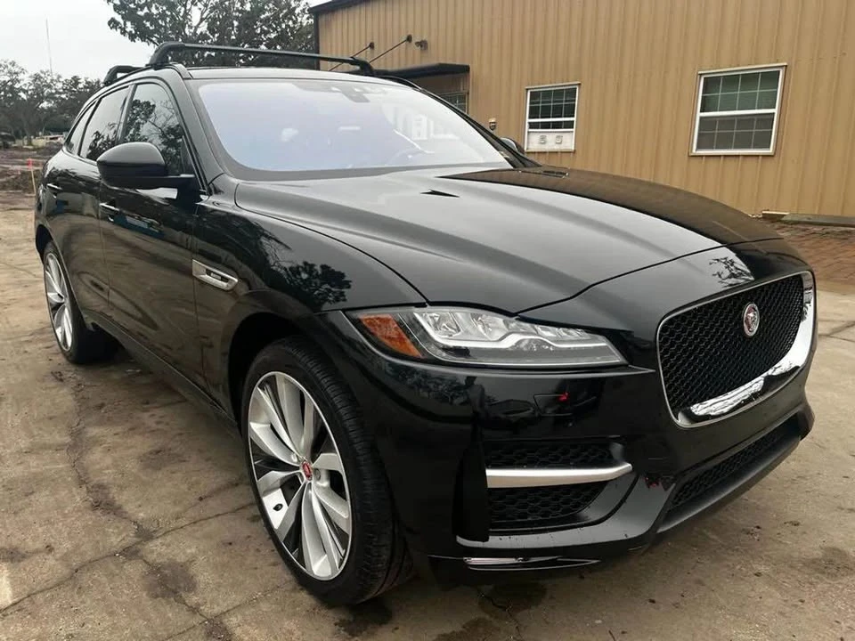 2017 Jaguar F-Pace - Image 5 of 12
