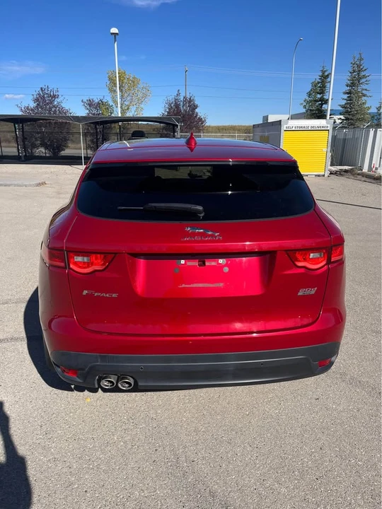 2017 Jaguar F-Pace - Image 5 of 19