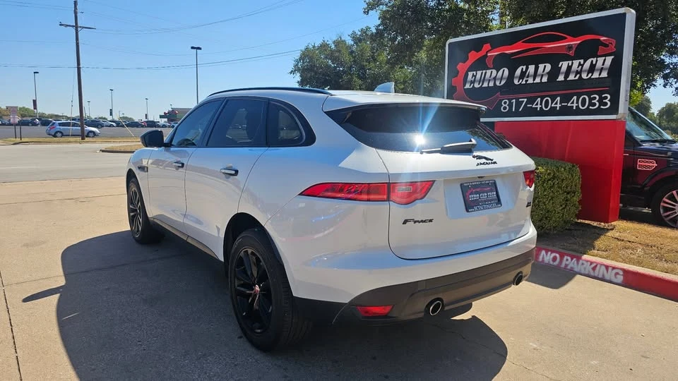 2017 Jaguar F-Pace - Image 3 of 20