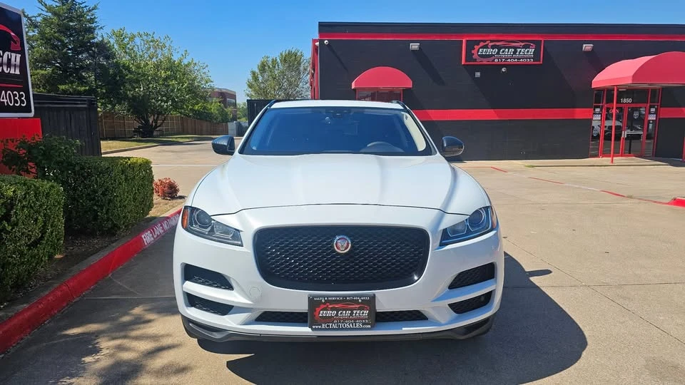 2017 Jaguar F-Pace - Image 5 of 20