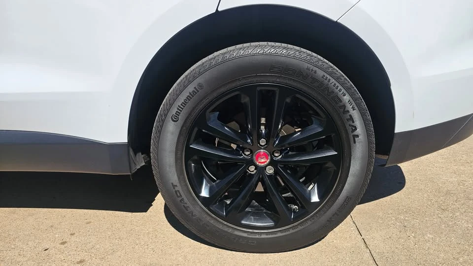 2017 Jaguar F-Pace - Image 14 of 20