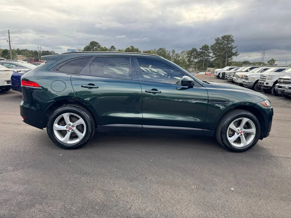 2017 Jaguar F-Pace - Image 8 of 20