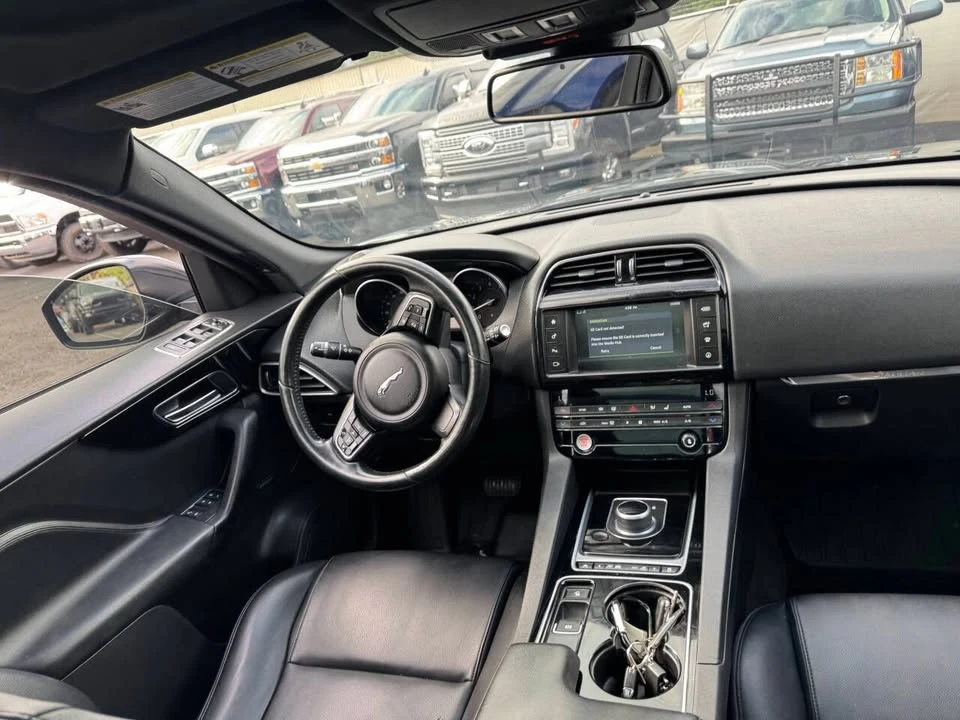 2017 Jaguar F-Pace - Image 17 of 20