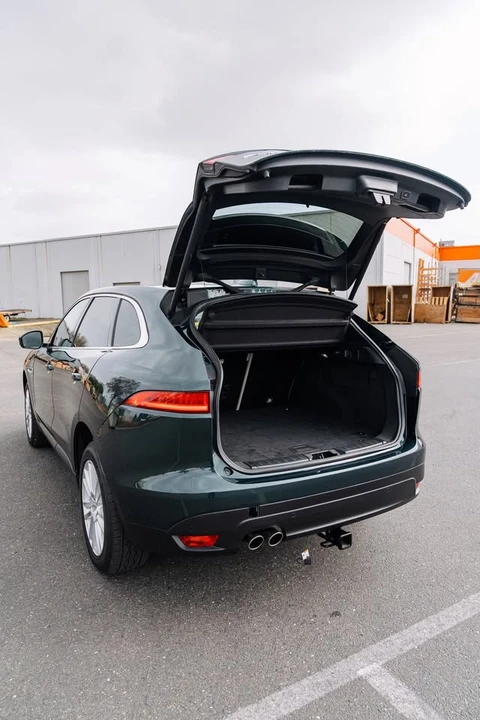2017 Jaguar F-Pace - Image 11 of 20