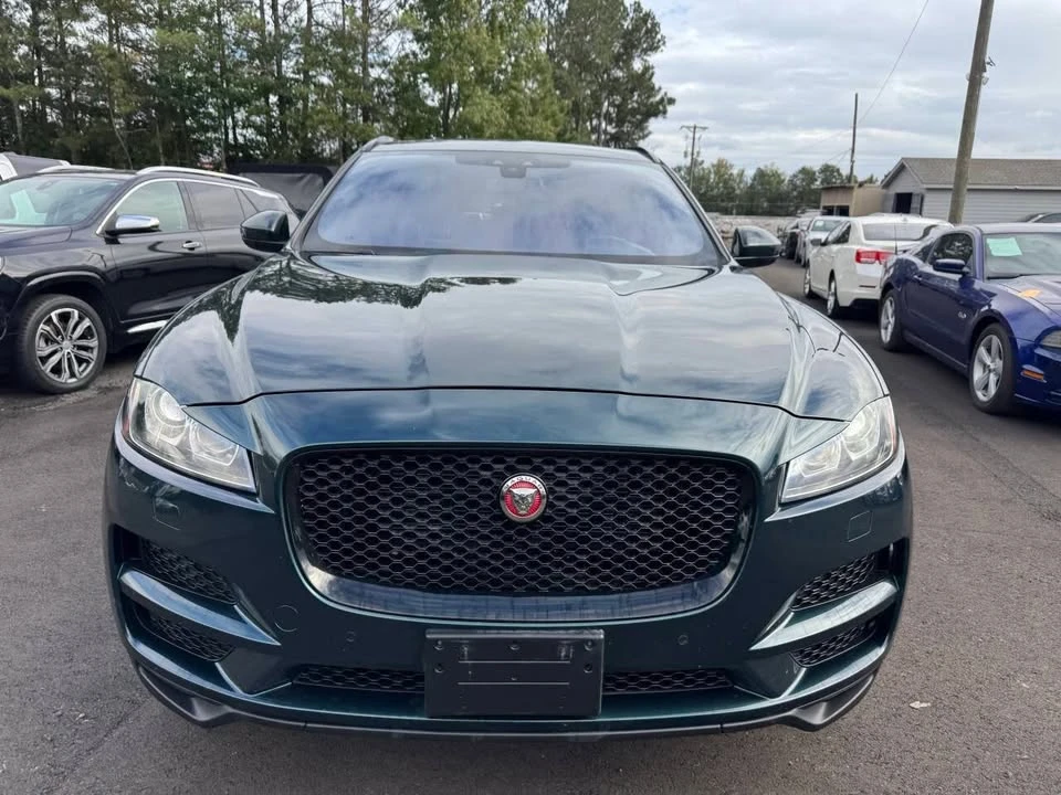 2017 Jaguar F-Pace - Image 2 of 20