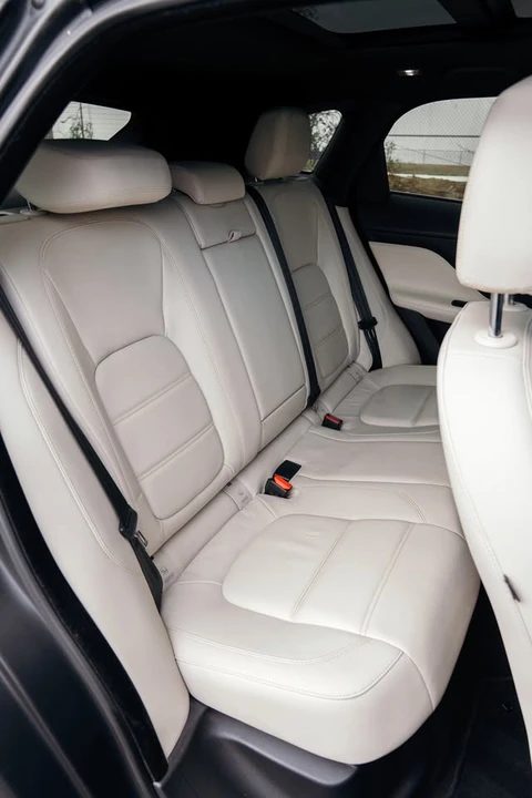 2017 Jaguar F-Pace - Image 16 of 20