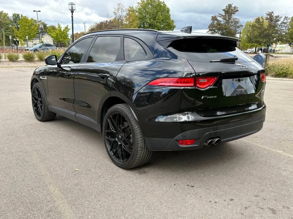 2017 Jaguar F-Pace - Image 14 of 15