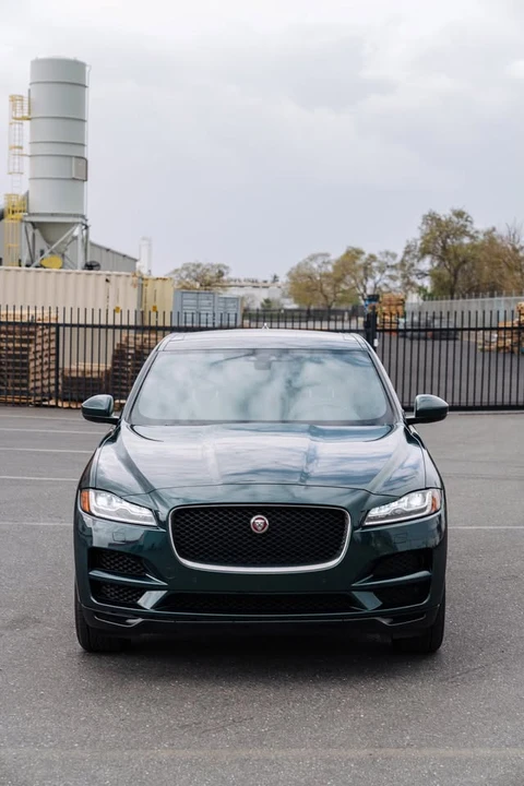2017 Jaguar F-Pace - Image 2 of 20
