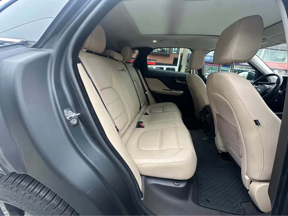 2017 Jaguar F-Pace - Image 5 of 5