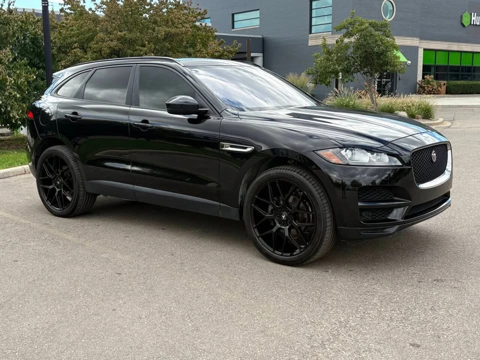 2017 Jaguar F-Pace - Image 7 of 15