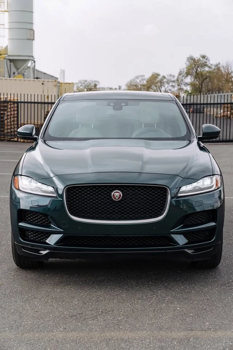 2017 Jaguar F-Pace - Image 5 of 20