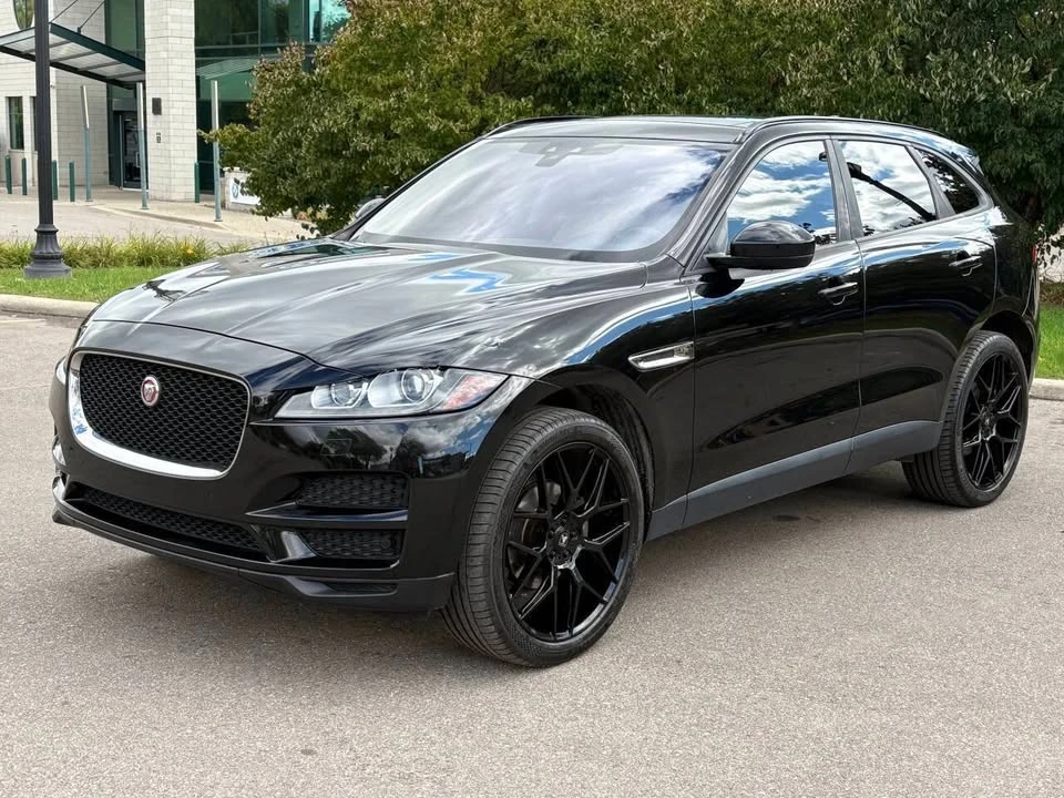 2017 Jaguar F-Pace - Image 2 of 15