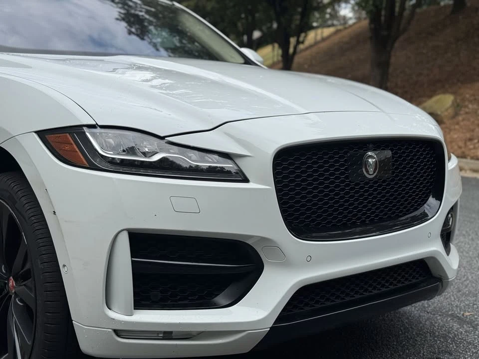 2017 Jaguar F-Pace - Image 9 of 20