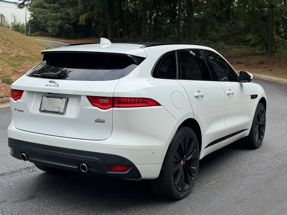 2017 Jaguar F-Pace - Image 14 of 20