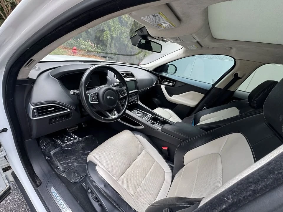 2017 Jaguar F-Pace - Image 16 of 20