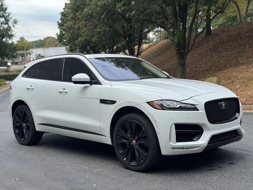 2017 Jaguar F-Pace - Image 8 of 20