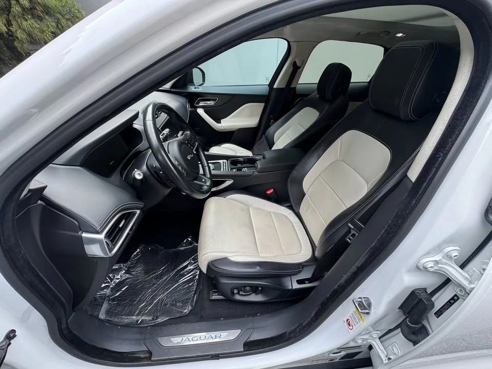 2017 Jaguar F-Pace - Image 15 of 20