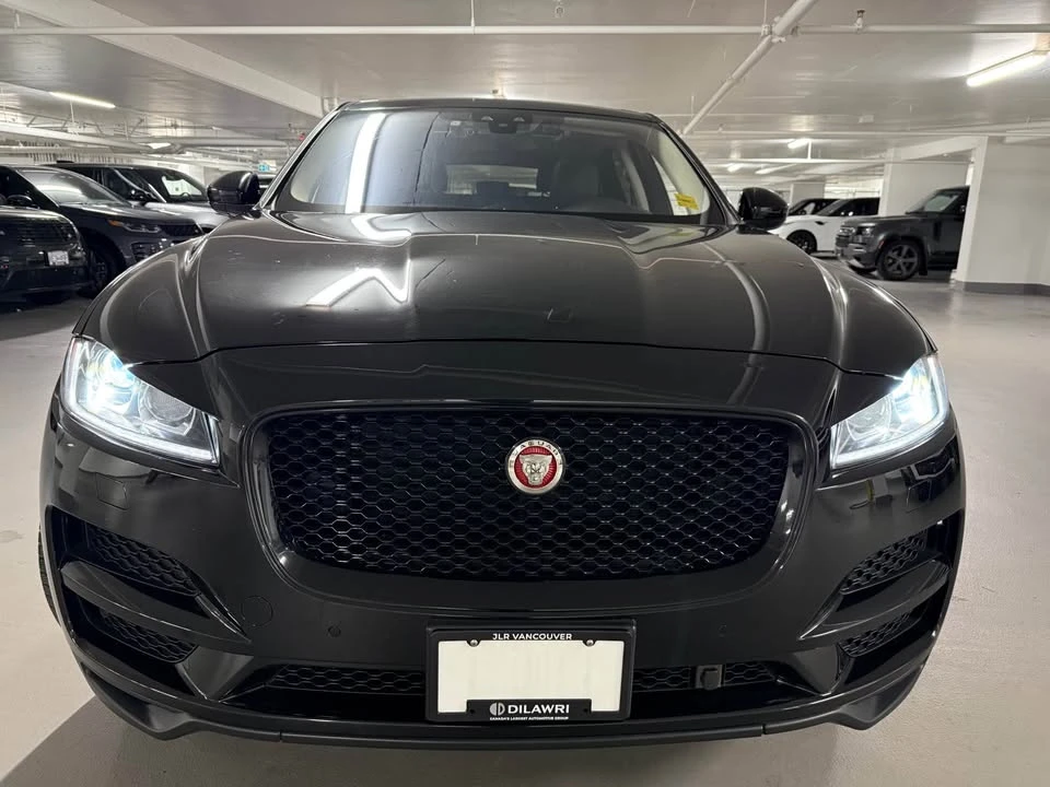 2017 Jaguar F-Pace - Image 2 of 17