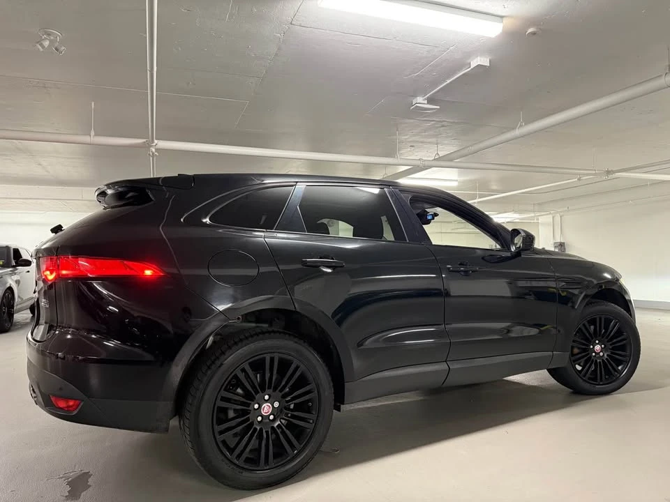 2017 Jaguar F-Pace - Image 3 of 17
