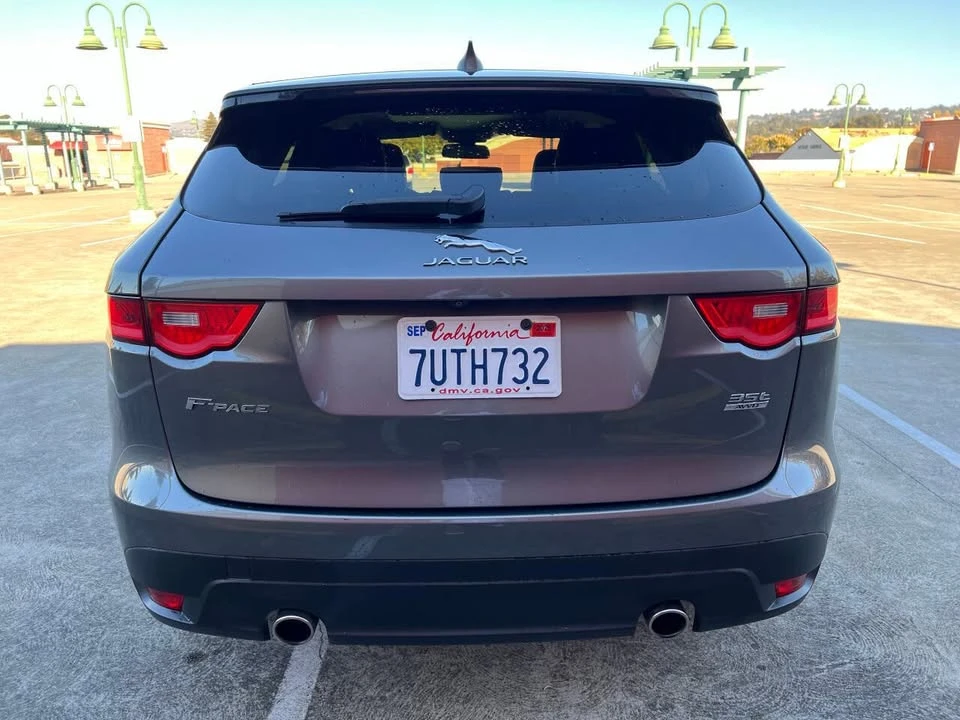 2017 Jaguar F-Pace - Image 9 of 20