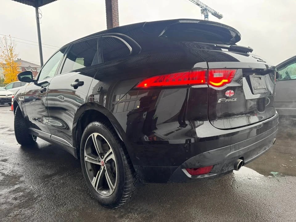 2017 Jaguar F-Pace - Image 3 of 12