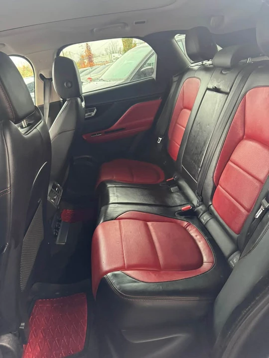 2017 Jaguar F-Pace - Image 8 of 12