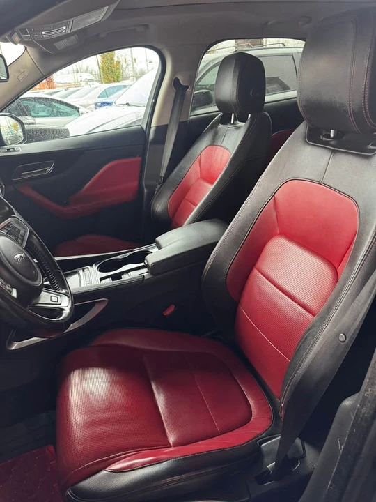 2017 Jaguar F-Pace - Image 11 of 12