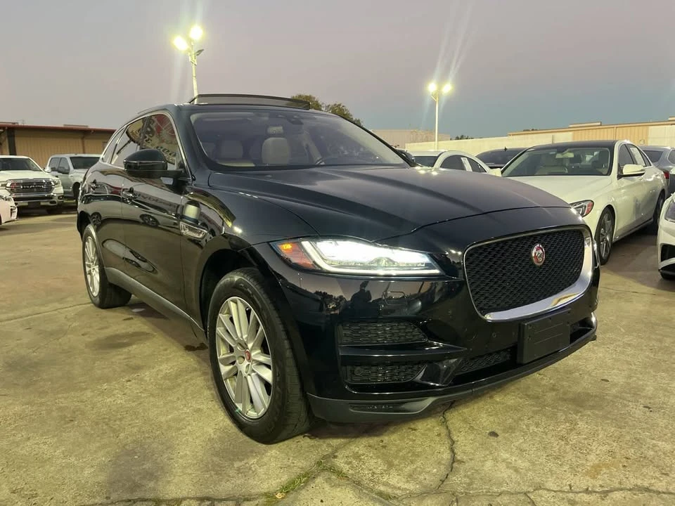2017 Jaguar F-Pace - Image 6 of 15