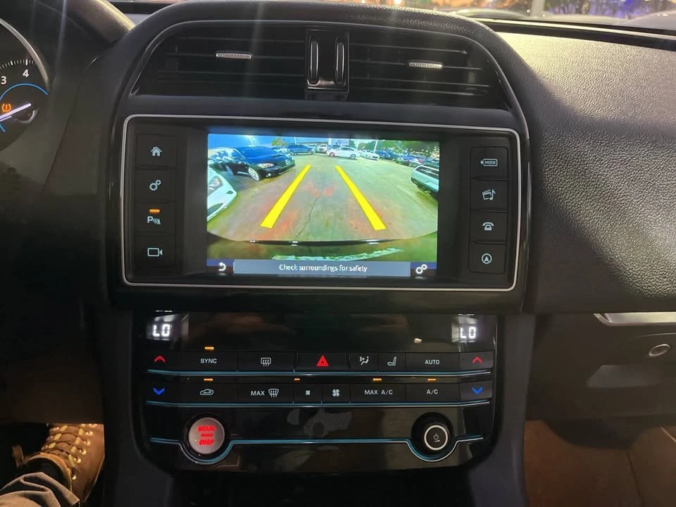 2017 Jaguar F-Pace - Image 15 of 15