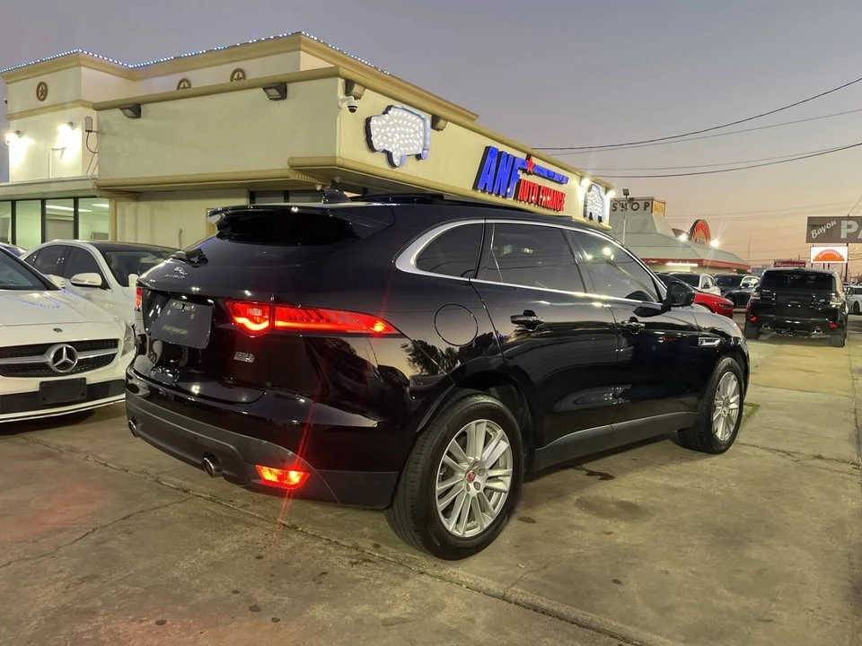 2017 Jaguar F-Pace - Image 5 of 15