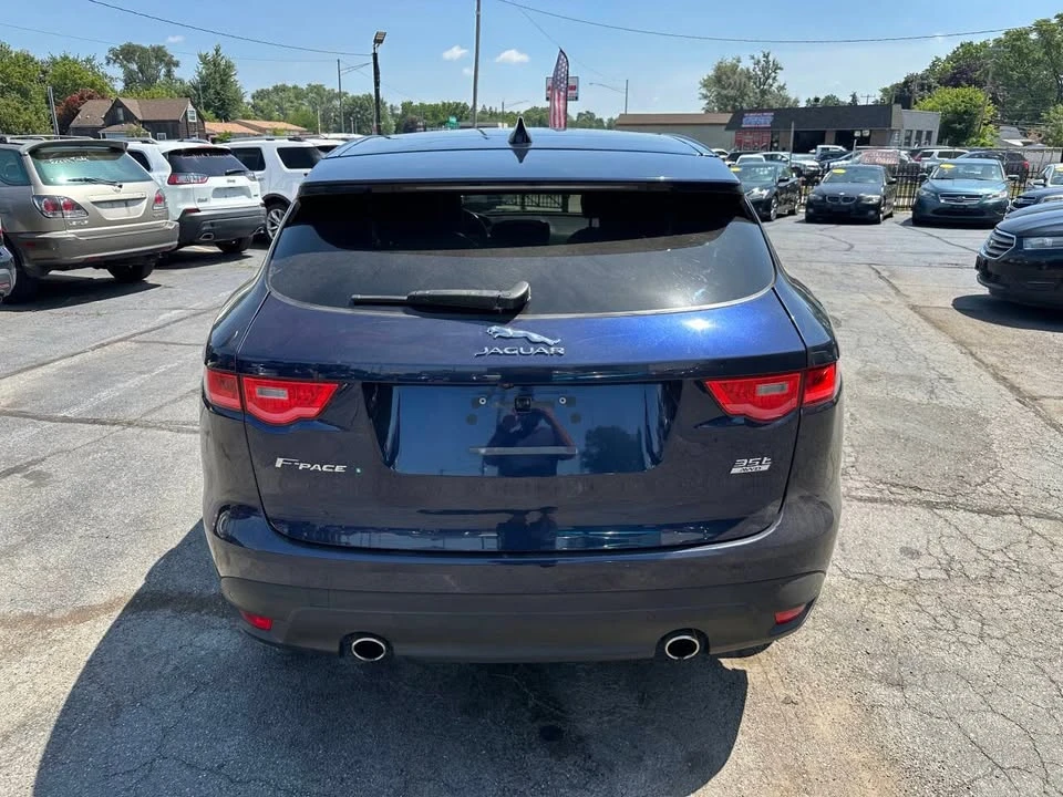 2017 Jaguar F-Pace - Image 6 of 17