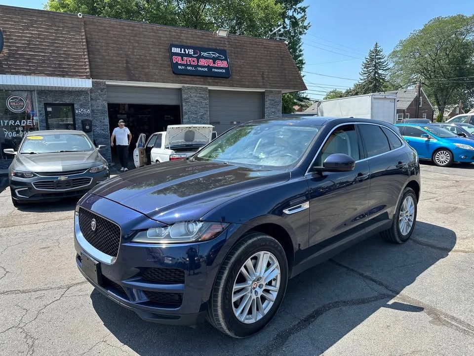 2017 Jaguar F-Pace - Image 7 of 17